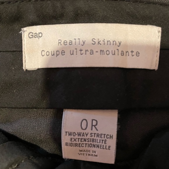 GAP STRETCHY SKINNIES - Picture 3 of 3